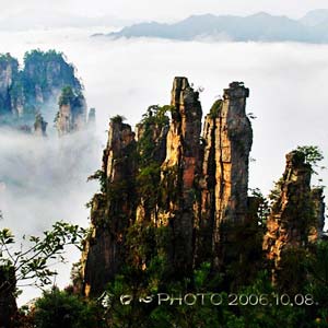 休閑自駕L線：張家界、袁家界、天子山、寶峰湖、猛洞河漂流、芙蓉鎮(zhèn)三晚四日游