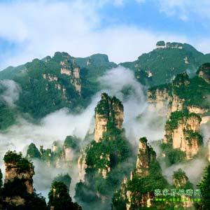 【長(zhǎng)沙往返線路1】張家界、鳳凰古城、天子山、黃龍洞三晚四日游